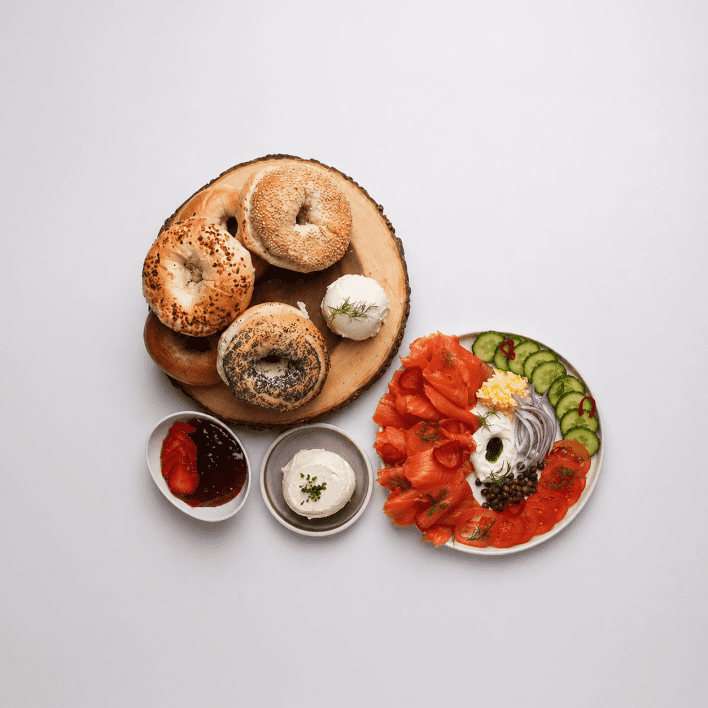 Smoked Salmon & Assorted Bagel Platter